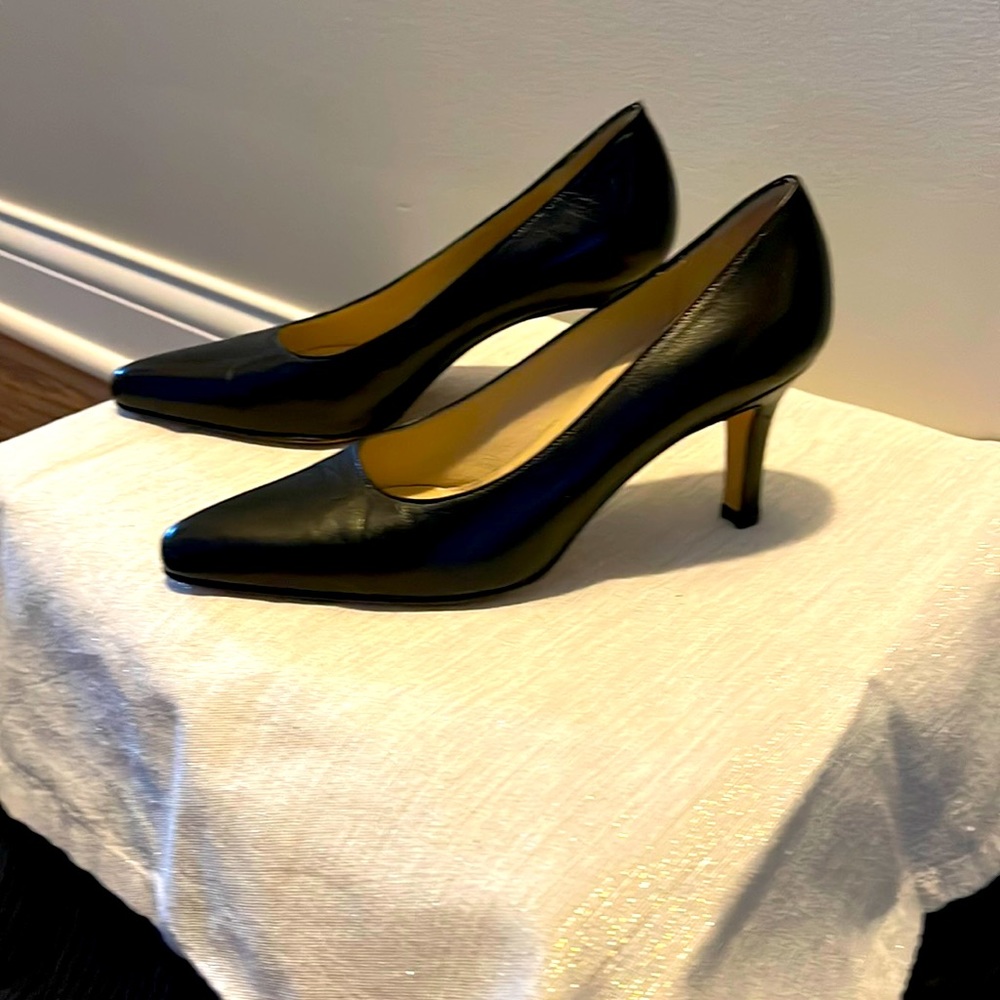 Black leather Anne Klein dress shoes, brand new